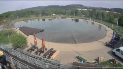 Koupací jezero