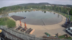 Koupací jezero