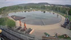 Koupací jezero