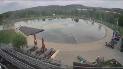 Koupací jezero