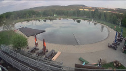 Koupací jezero