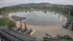 Koupací jezero