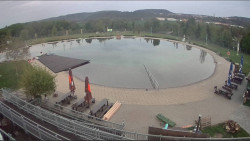 Koupací jezero