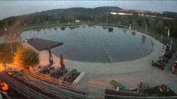 Koupací jezero