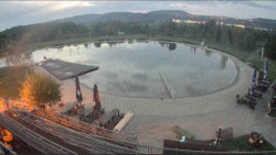 Koupací jezero