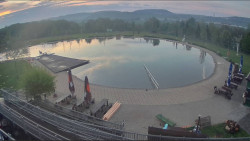 Koupací jezero