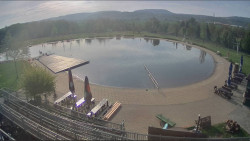 Koupací jezero