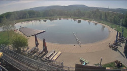 Koupací jezero