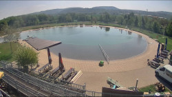 Koupací jezero