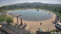 Koupací jezero