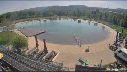 Koupací jezero