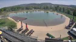 Koupací jezero