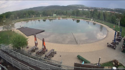 Koupací jezero