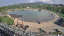 Koupací jezero