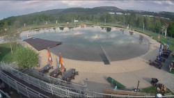 Koupací jezero