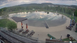 Koupací jezero
