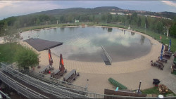 Koupací jezero