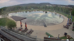 Koupací jezero