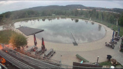 Koupací jezero