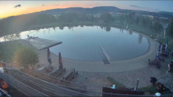 Koupací jezero