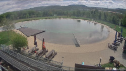 Koupací jezero