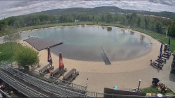 Koupací jezero