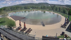 Koupací jezero