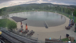 Koupací jezero