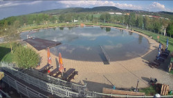 Koupací jezero