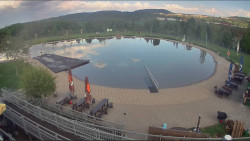 Koupací jezero