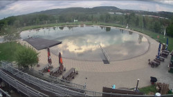Koupací jezero