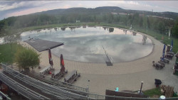Koupací jezero