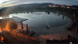 Koupací jezero