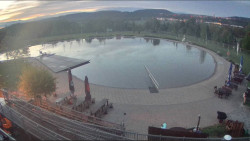 Koupací jezero
