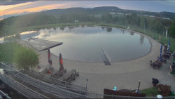 Koupací jezero