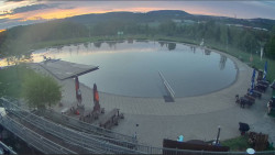 Koupací jezero