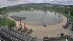 Koupací jezero