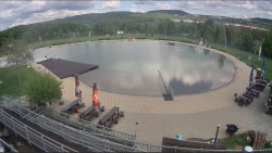 Koupací jezero