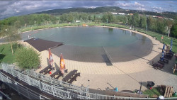 Koupací jezero