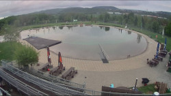 Koupací jezero