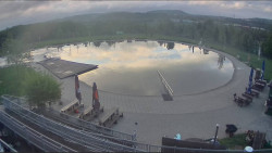 Koupací jezero