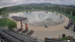 Koupací jezero