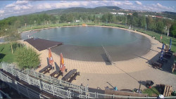 Koupací jezero