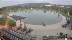 Koupací jezero