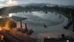 Koupací jezero