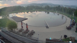 Koupací jezero