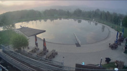 Koupací jezero