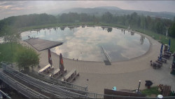 Koupací jezero