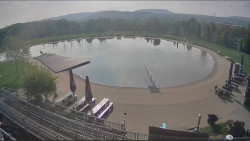 Koupací jezero