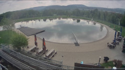 Koupací jezero